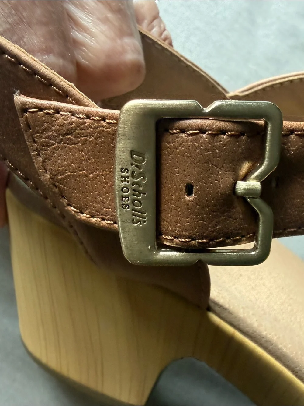 Dr Scholl’s Women's Tan Buckle Strap Sandals - Comfortable Heel